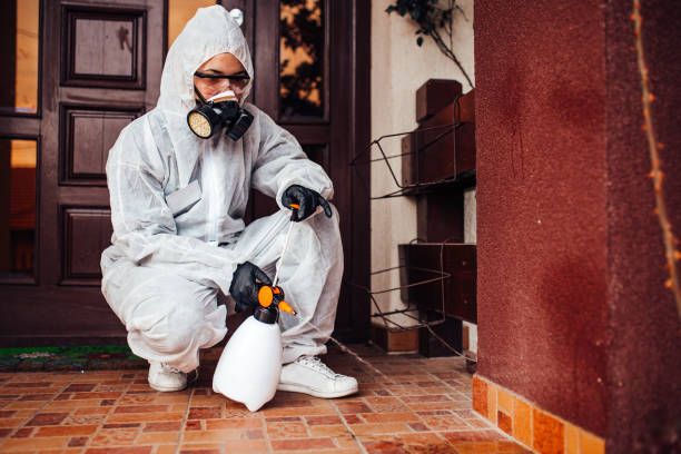 Reliable Mosquito Control contractor in Reedsburg, WI by Show Me Pest Control